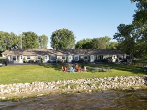 Beautiful lakefront villas on the shores of Lake Osakis